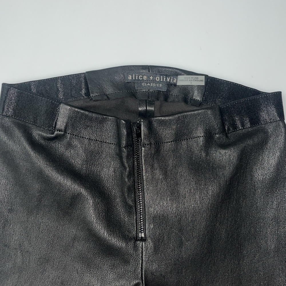 Alice + Olivia Leather Front Zip Leggings Size 0 - Picture 6 of 6